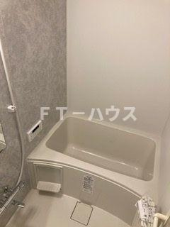 Likes飯山満町A棟の浴室