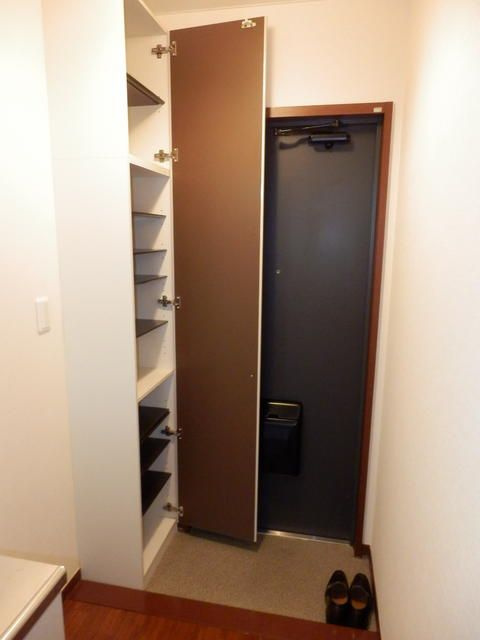 プレン　ソレイユの玄関