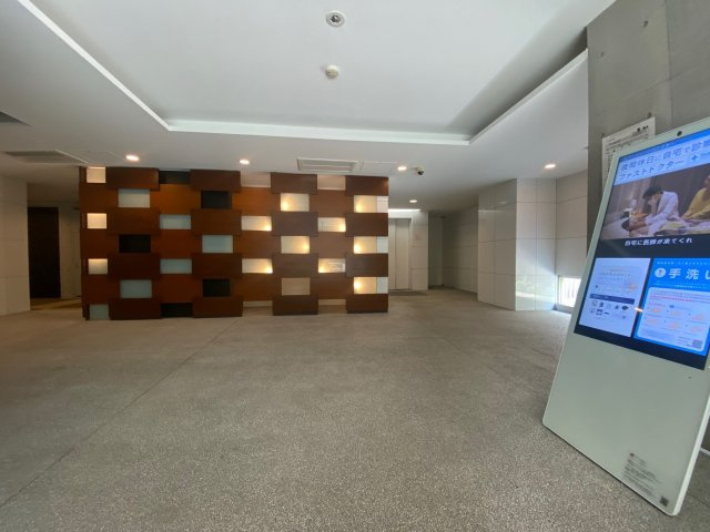 プライムアーバン目黒大橋ヒルズ　礼金0　宅配BOX　浴室乾燥のロビー