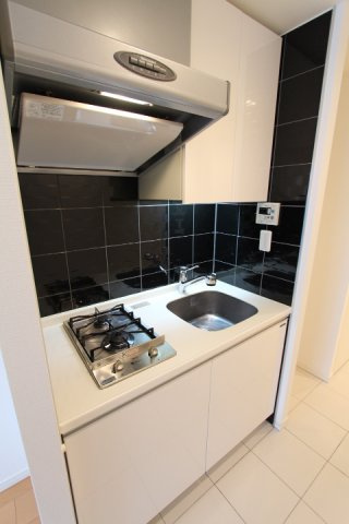 プライムアーバン目黒大橋ヒルズ　礼金0　宅配BOX　浴室乾燥のキッチン