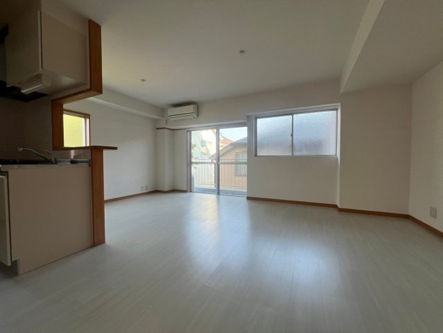 NOBSON霞ヶ丘の居間・リビング