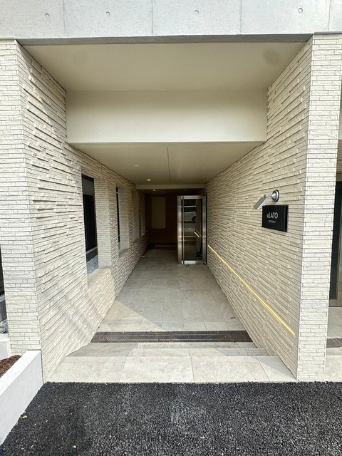 aLATO祐天寺　ペット相談　礼金０　築浅のエントランス