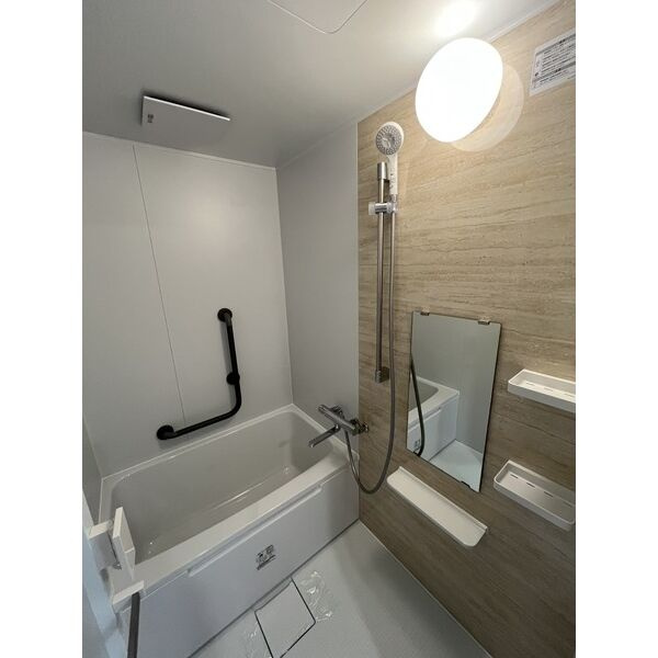 サーティ西尾の浴室