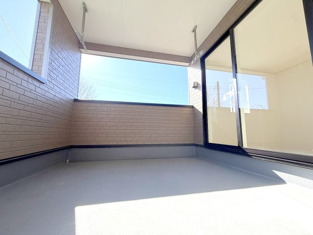 昭島市拝島町3丁目全３棟　新築分譲のバルコニー