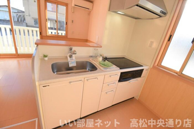 【キッチン】 | ロイヤルパークス林町 D棟 | キッチン