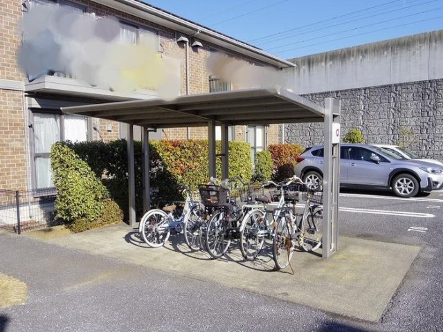 リビングタウンみどりののその他共用部分|駐輪場