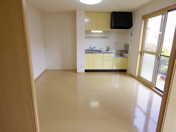 リビングタウンみどりのの居間・リビング|居室（エアコン・LED照明付）