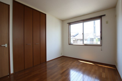 【寝室】 | ソレイユA