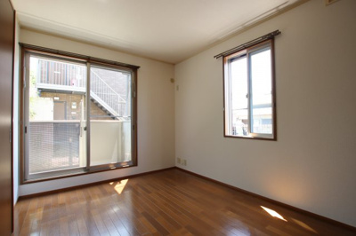 【洋室】 | ソレイユA