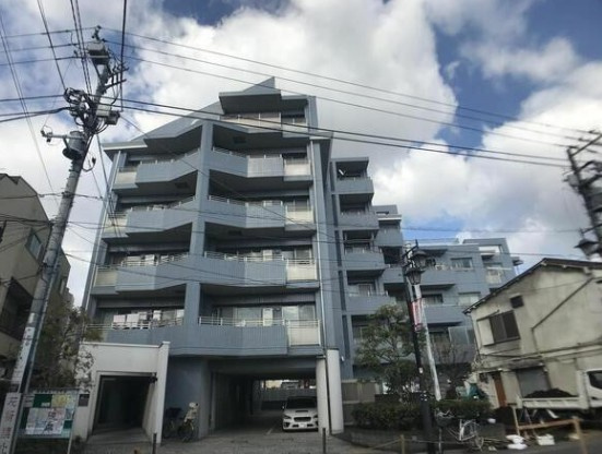 【外観】 | エアコート東長崎 | 平成築の新耐震基準適合マンション！太陽に愛された邸は、陽当り・通風に優れた魅力的で快適さを追求した邸宅。