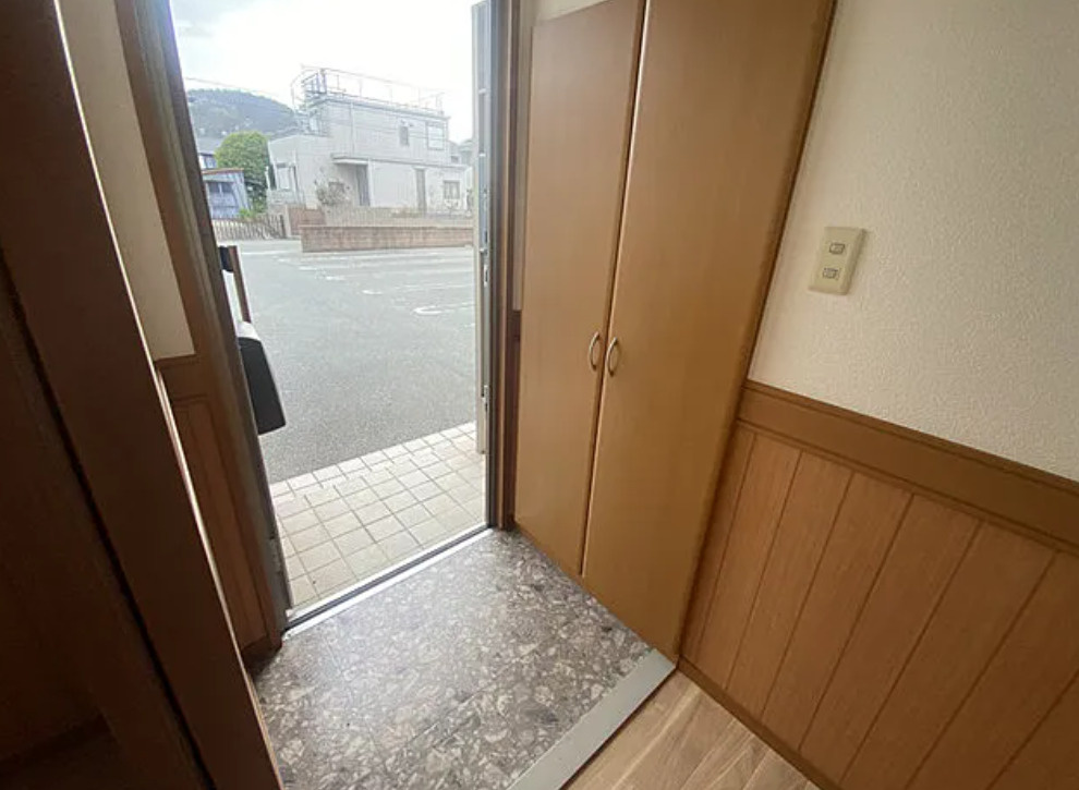 ロワジールの玄関