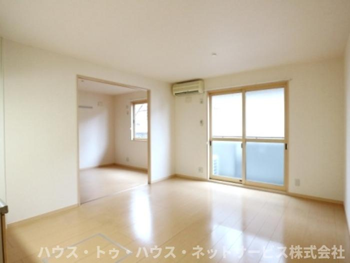 ルミエールＷの居間・リビング