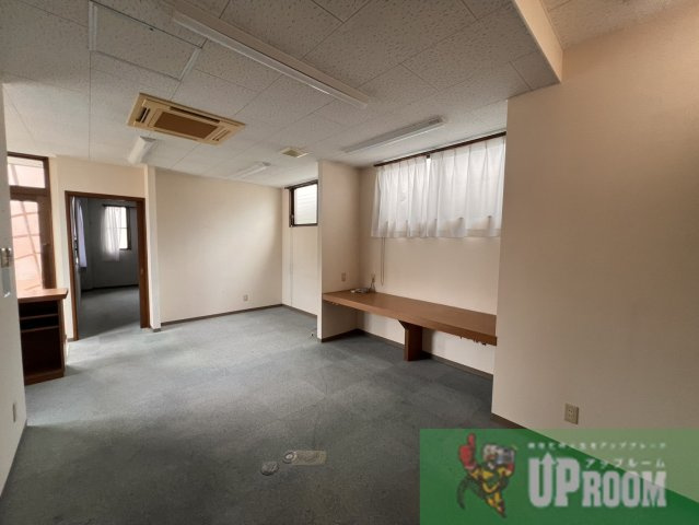 金田店舗のロビー