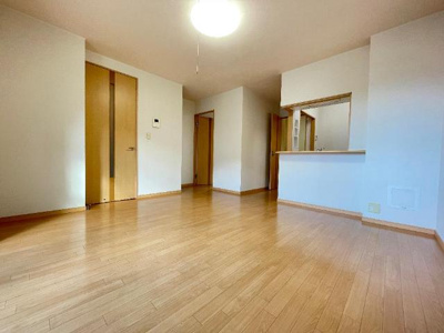 【居間・リビング】 | オレンジハイム水尻Ⅰ | リビング