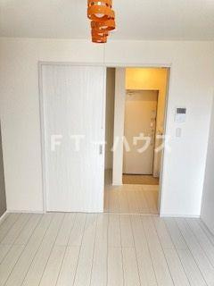 Likes飯山満町A棟の居間・リビング