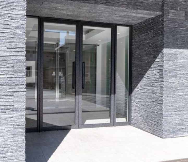 プレセダンヒルズ押上のエントランス