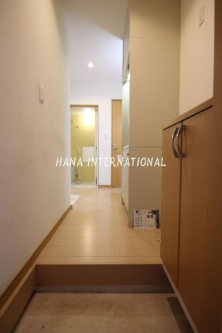 キャメル草加氷川町の玄関