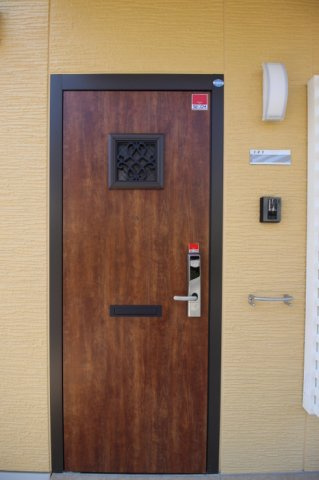 シャルールの玄関