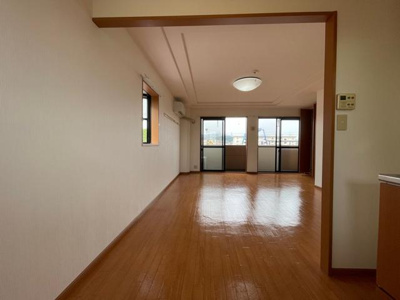 【内装】 | ヴィレッジ名草PARTⅢ | 室内