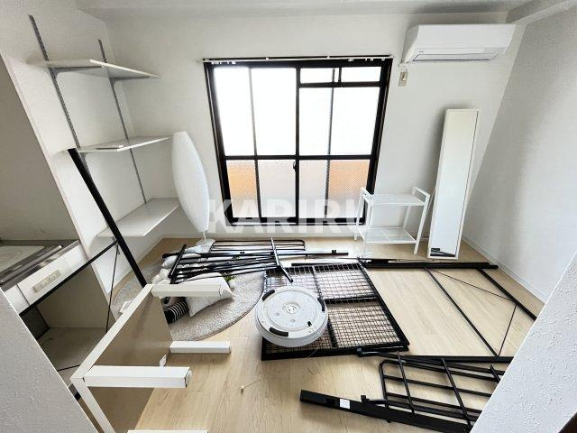 マンションスムスの洋室