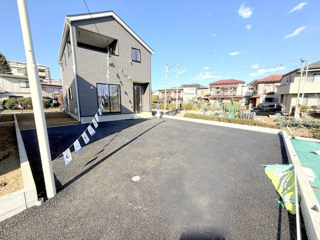 昭島市拝島町3丁目全３棟　新築分譲の駐車場