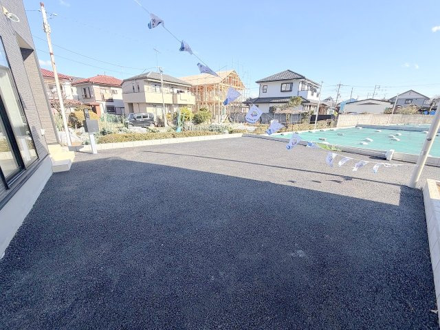 昭島市拝島町3丁目全３棟　新築分譲の駐車場