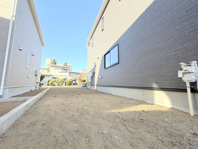 昭島市拝島町3丁目全３棟　新築分譲の庭