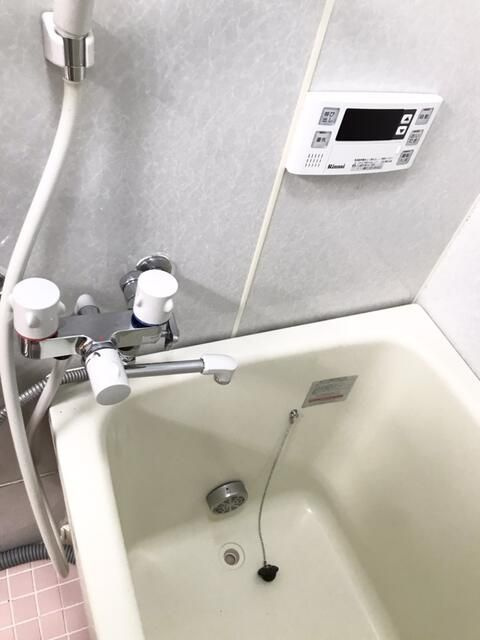 新宿ローヤルコーポの浴室