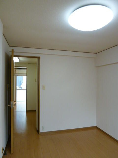 新宿ローヤルコーポのその他