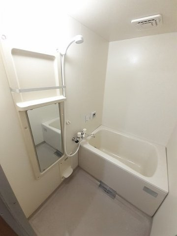 ファミール・ビラＢの浴室