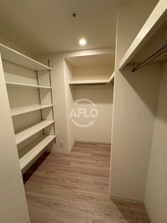 【収納】 | Metrosa谷町六丁目South（中央小学校区） | Metrosa谷町六丁目South　ウォークインクローゼット