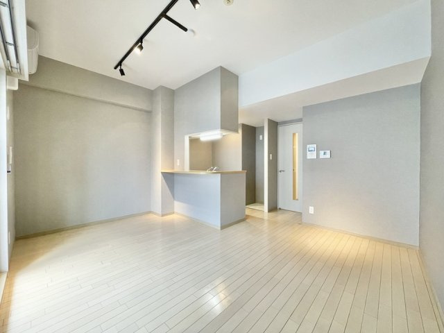 ディークレスト太子堂駅前Eastの居間・リビング
