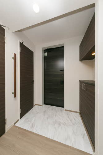 エスポワール鶴見の玄関