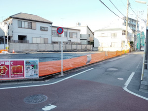 【前面道路含む現地写真】