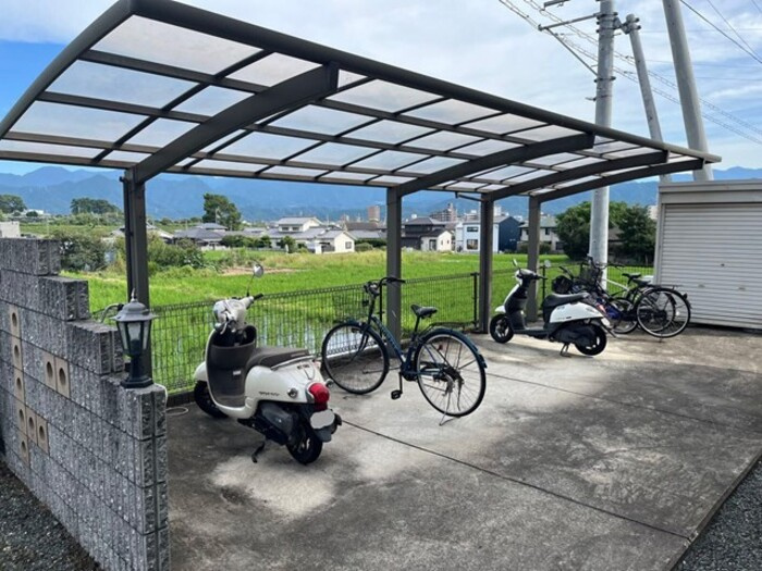 ヴィラ里音　さえずり館