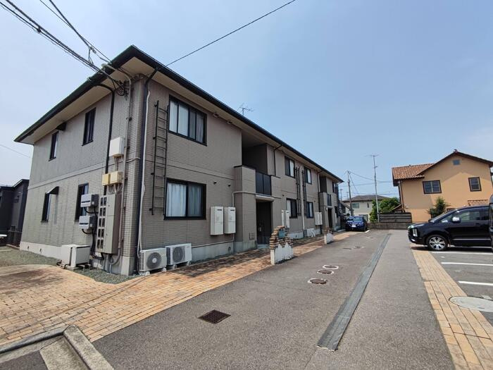 ヴィラ里音　さえずり館