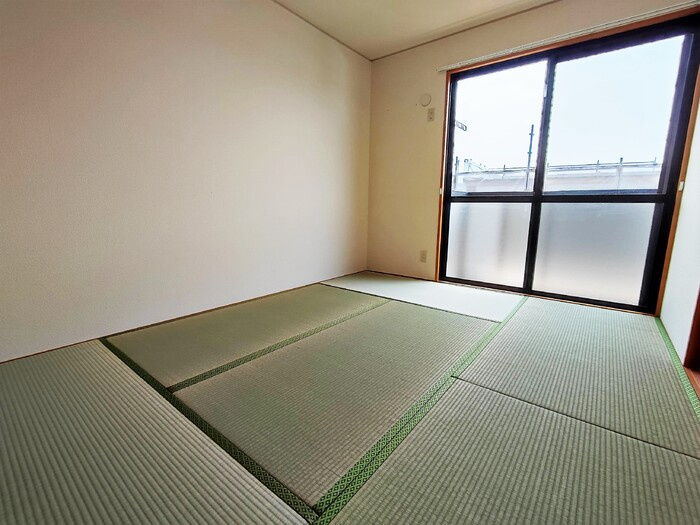 ヴィラ里音　さえずり館の和室