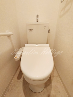 【トイレ】 | メルシー・ヴォク一 | 清潔感のあるトイレです