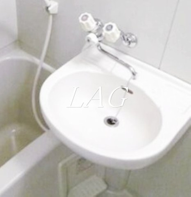 【洗面所】 | 都立大テラス | 洗面台です。