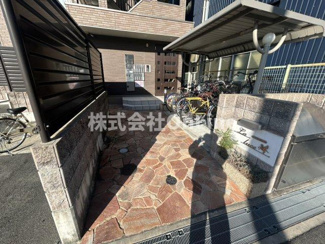 【エントランス】