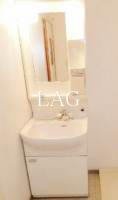 【洗面所】 | かいづかファミリア１ | 洗面台です。