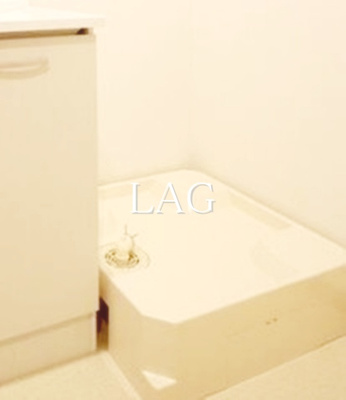 【設備】 | アムールシュシュ | 室内洗濯機置場になります。