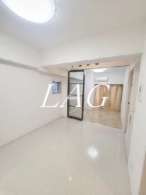 【居間・リビング】 | レアライズ入谷 | 洋室のお部屋です。