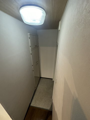 ランドフォレストつきみ野の玄関