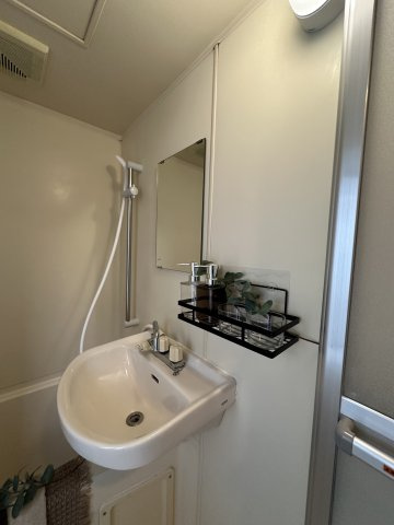 ランドフォレストつきみ野の洗面所