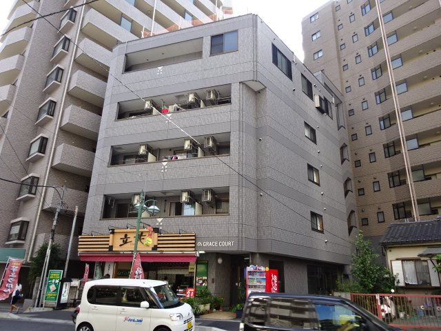 ＧＲＡＣＥ　ＣＯＵＲＴ　　