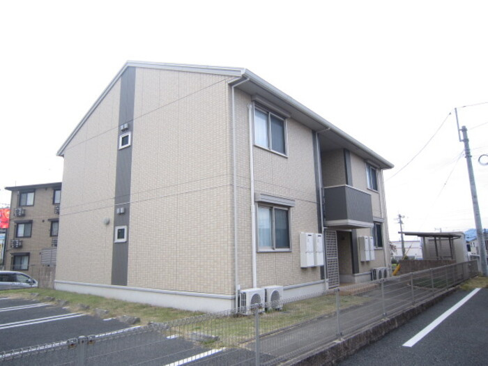 熊本市東区戸島西４丁目のアパートの外観