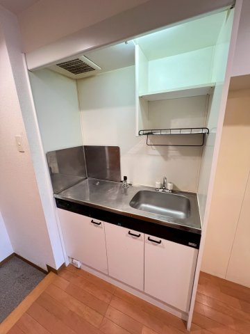 リファレンス呉服町のキッチン