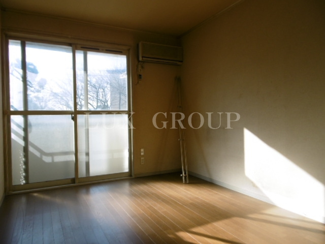 【居間・リビング】 | アイアンフラッツ