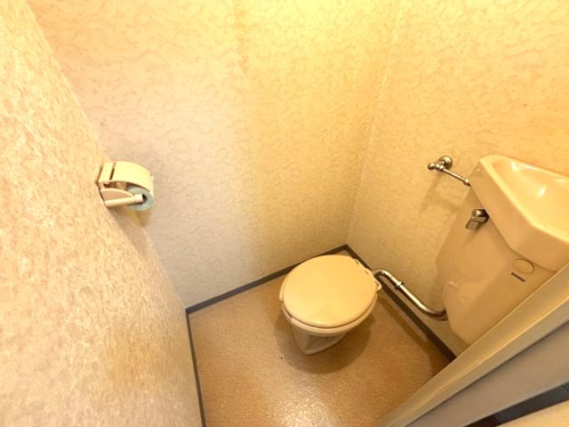 プチシャトー徳井のトイレ